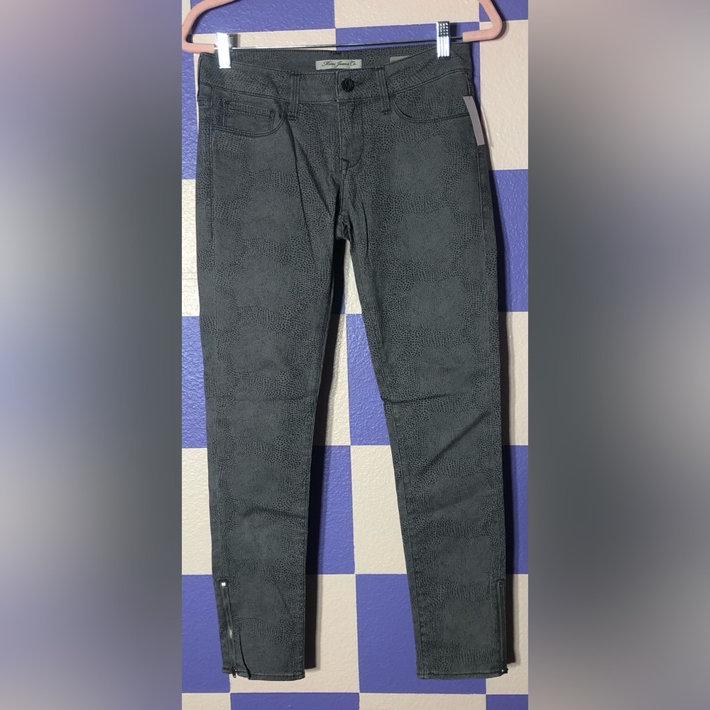 NWT Mavi Gray Animal Print Jeans with Ankle Zippers - Size 27 / 4